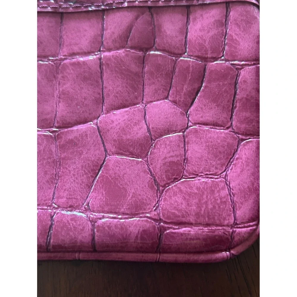 Liz Claiborne‎ Wristlet Faux Leather Crocodile Print Magenta Pink Y2K Barbiecore